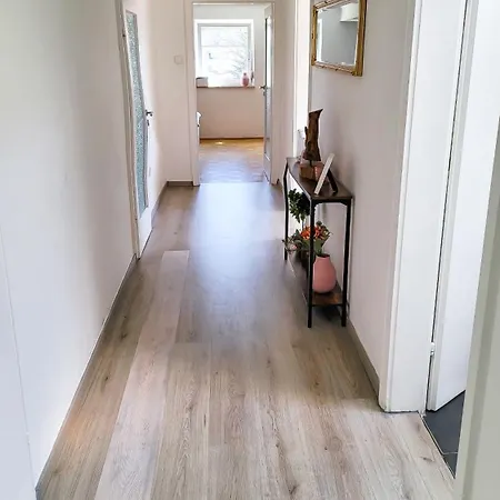 Dg R- Helle 2-zimmer Naehe Salzburg Lägenhet *